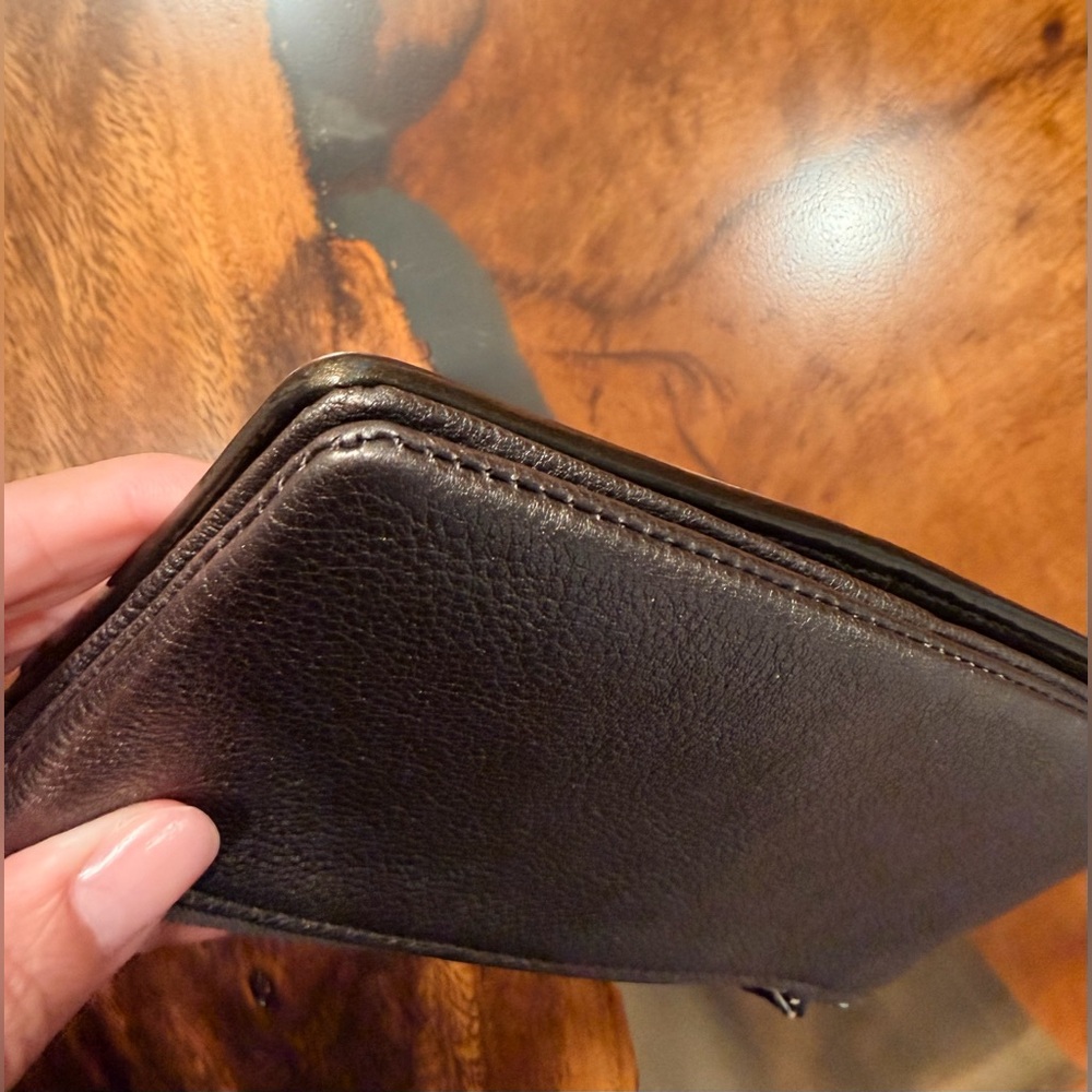 BRIGHTON Pretty Tough Collection
WALLET Leather, Studded Organizer Wallet. EUC⭐️ - Picture 8 of 13